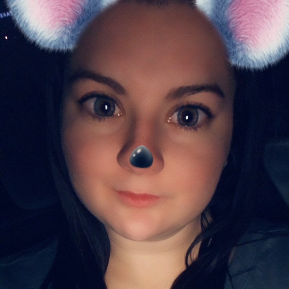 Meet your Posher, Hillary